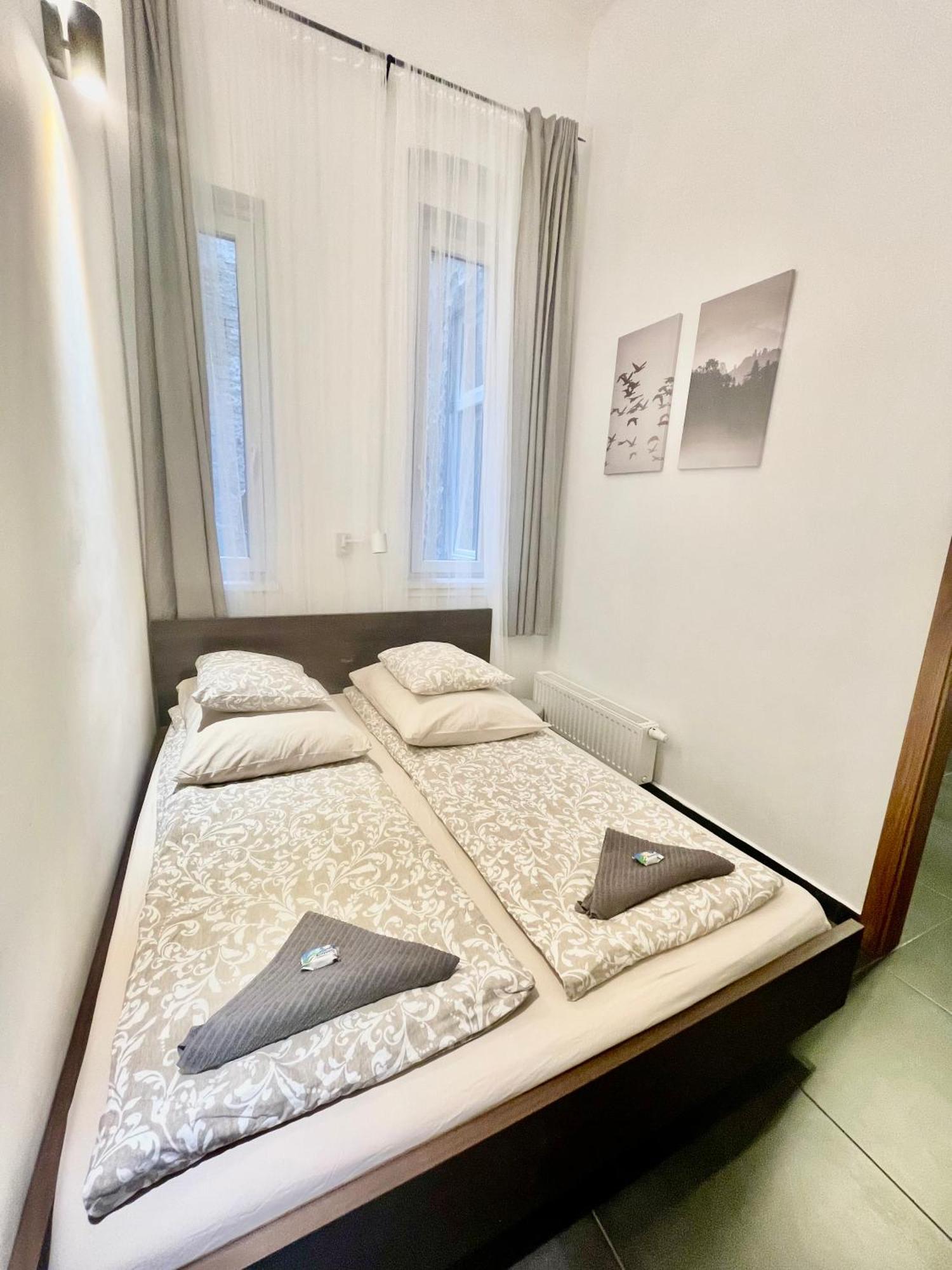 Alice Apartment - Andrassy Street Budapeste Exterior foto
